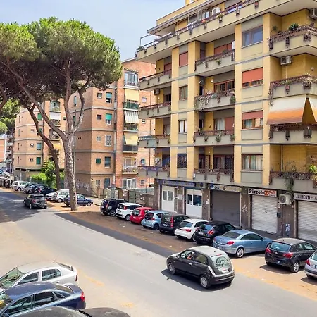 New In - Comfy Close To The Apartment Lido di Ostia
