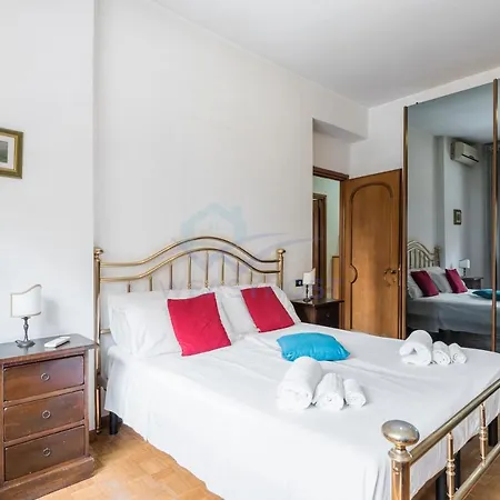 New In - Comfy Close To The * Lido di Ostia